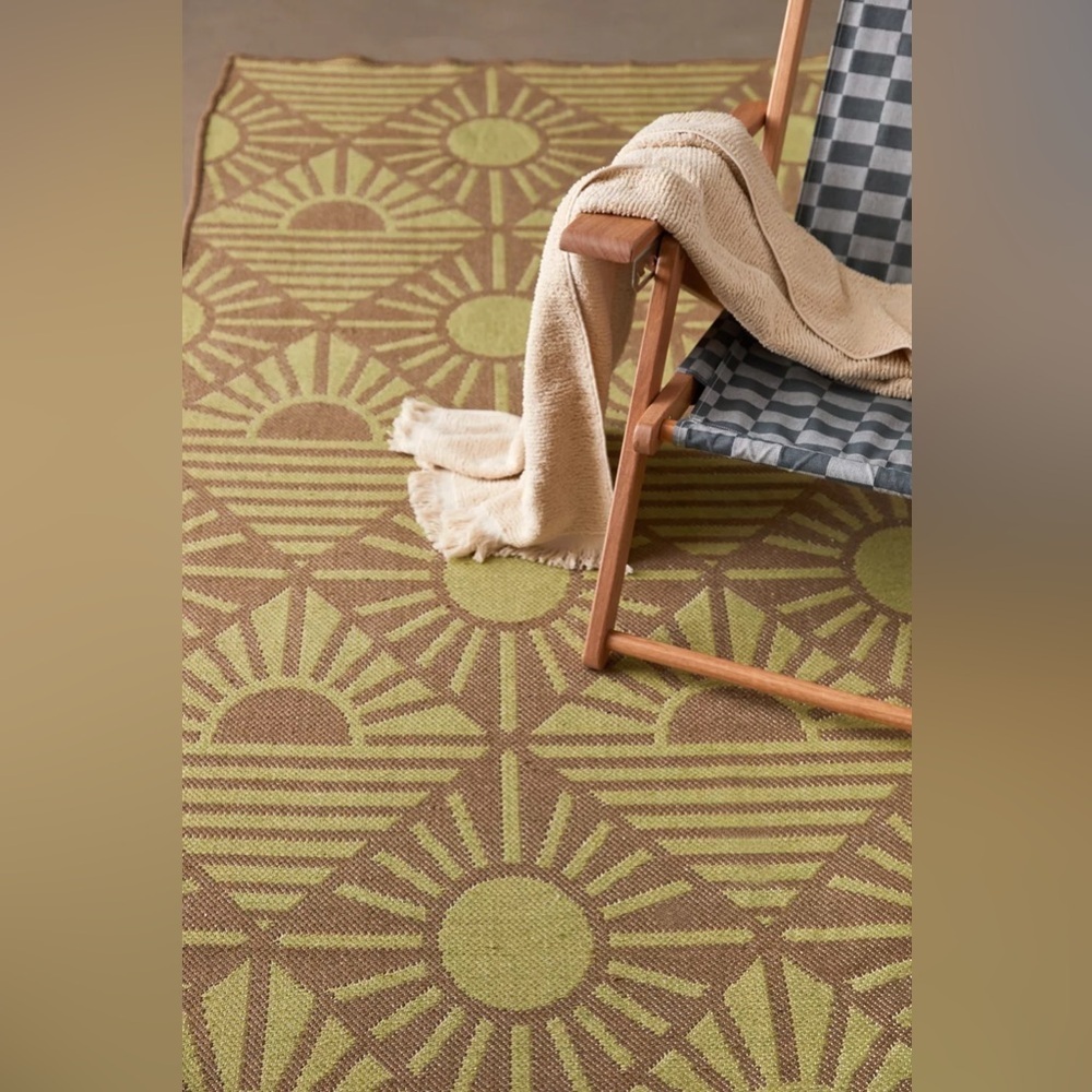 Urban Outfitters Sun Geo Indoor/Outdoor Rug 5’ x 7’ NWT
